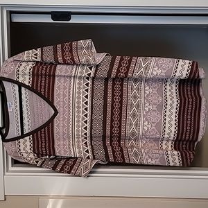 EUC 3x Lularoe Iris Aztec type print